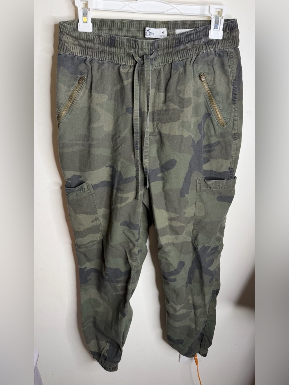 Hollister Olive Green Cargo Pants - Elastic Waist
